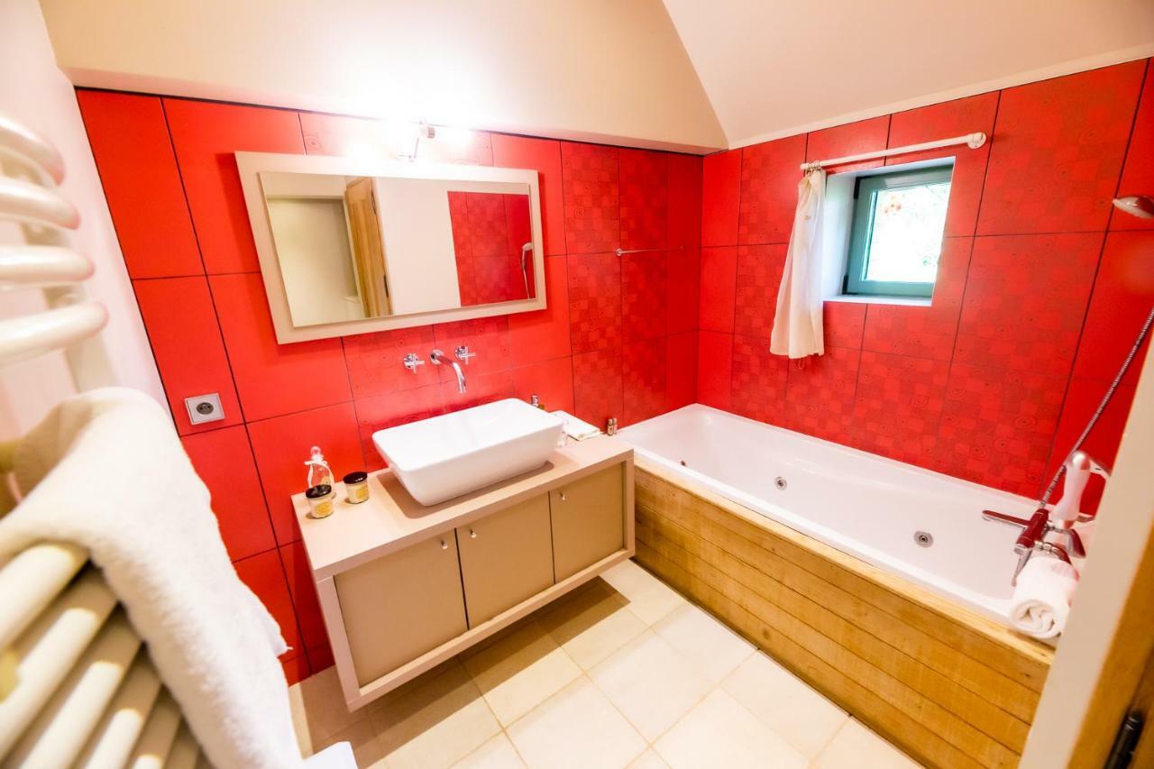 La Ferme De L'Oudon & Spa Berville  Екстер'єр фото